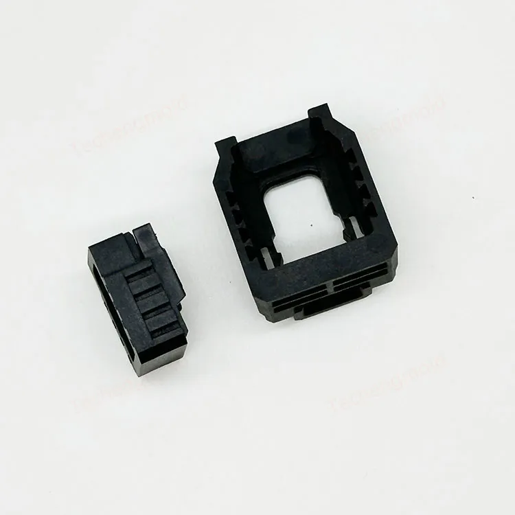 特诚科技精密工程塑料注塑件实拍
